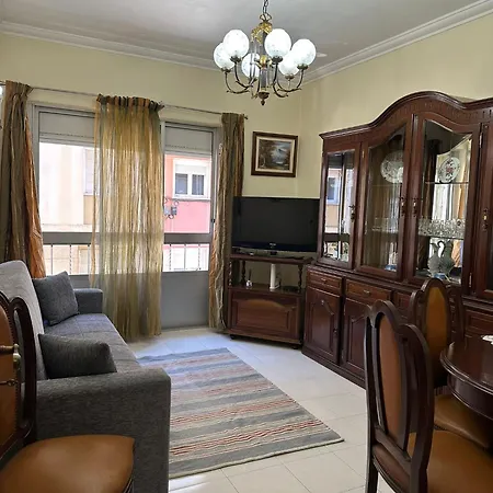 Comfy Old Style 2 Bedrooms - Close Aeroporto Apartment